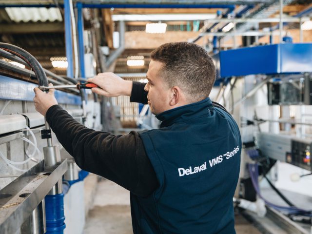 Servicetechniker für DeLaval Melk- und Fütterungstechnik-1 Servicetechniker für DeLaval Melk- und Fütterungstechnik-1